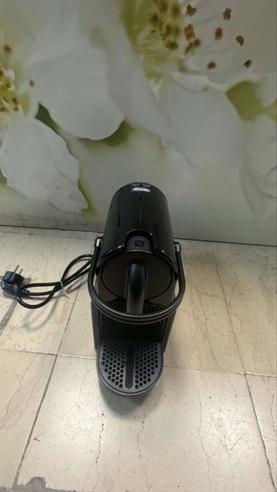 Еспресо машина Nespresso Inissia EN 80.B