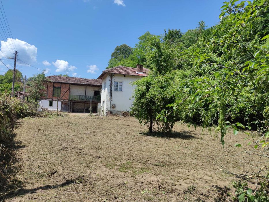 Продава къща в Етрополе, кв. Вранащица