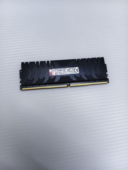 DDR 4 Xyper x predator 8gb 3333мгц