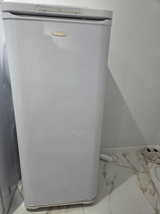 Продам морозильные камеры вертикальные