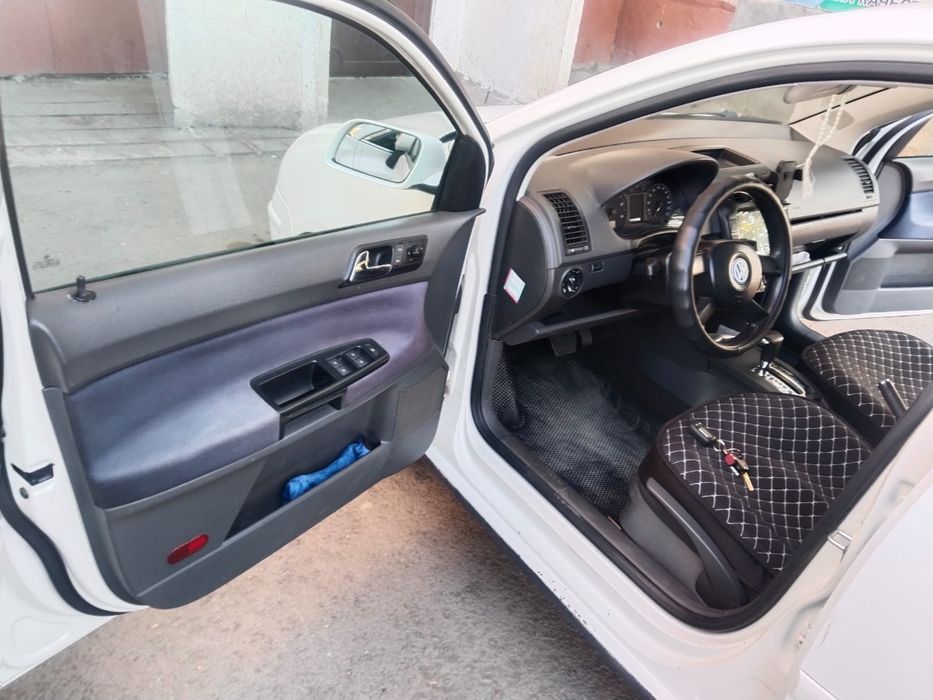 Продам машину фольсваген поло