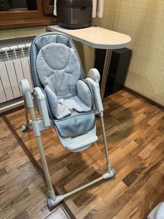 Продается детский стул Chicco