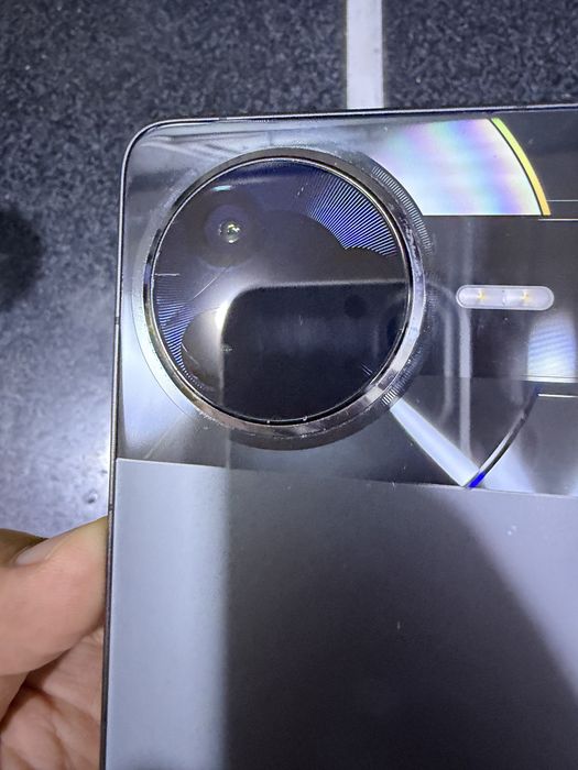 poco f7 pro 12.512g holati yahwi iwlawi zor oqip tel qlila