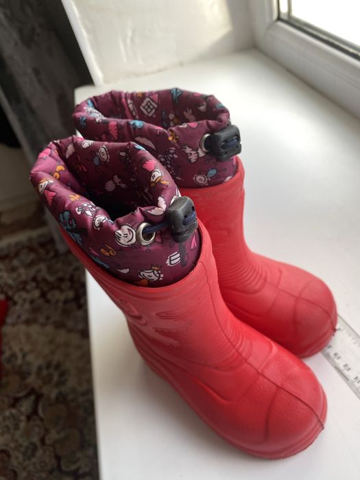 Продам резиновые сапоги