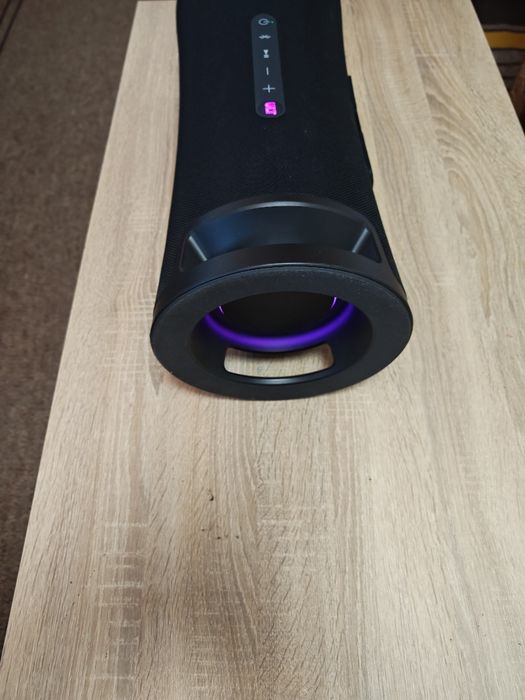 Vând box portabilă Sony ULT 7