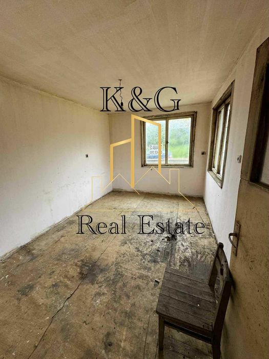 Продава се Къща в с. Дряновец, Област Разград - 120 кв.м за 340 €/кв.м - Снимка #4