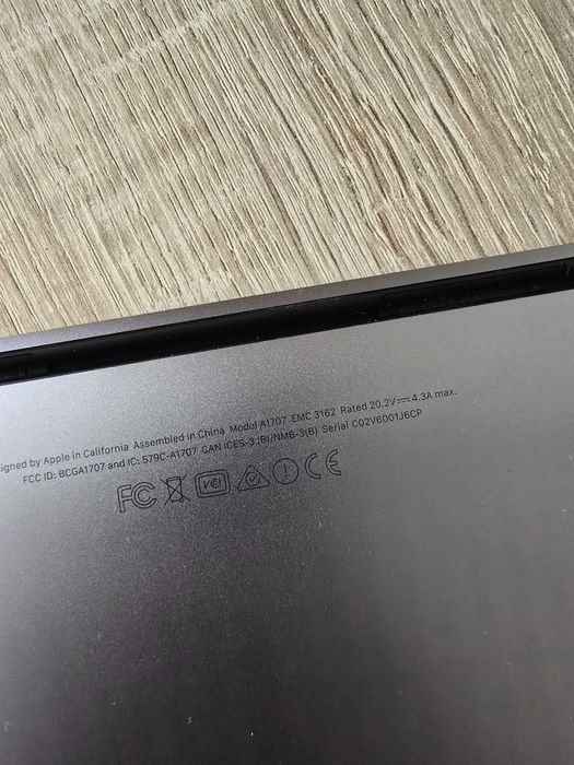 Defect   MacBook Pro (15-inch, 2017)