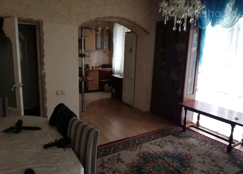 Продам 3 к 80 кв.р-н нового ЦОТА 2/3