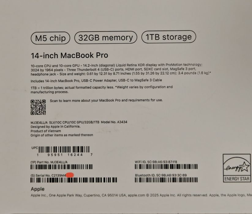 MacBook Pro 14 M5 32/1TB новый