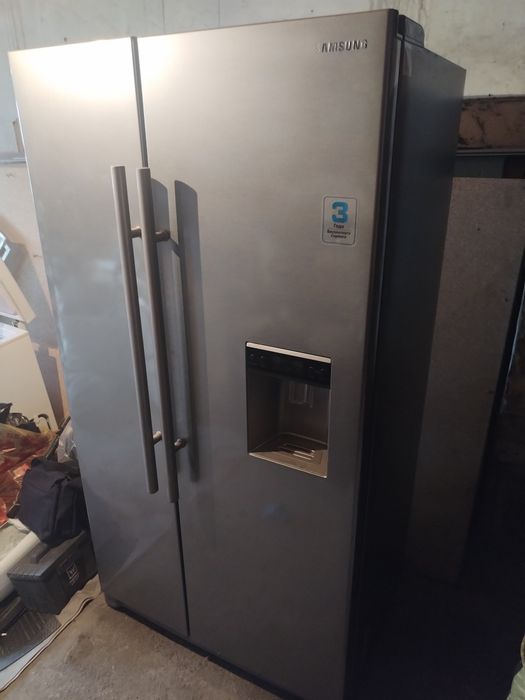 Продам холодильник Samsung
