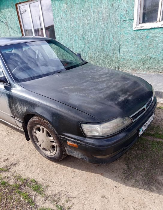 продам камри проминент 93г. объём  2.5
