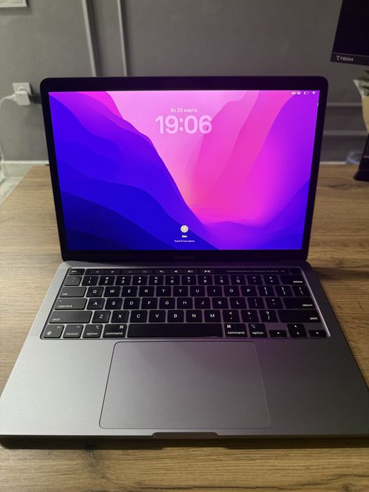 Apple Macbook Pro 13, M1, (2020)