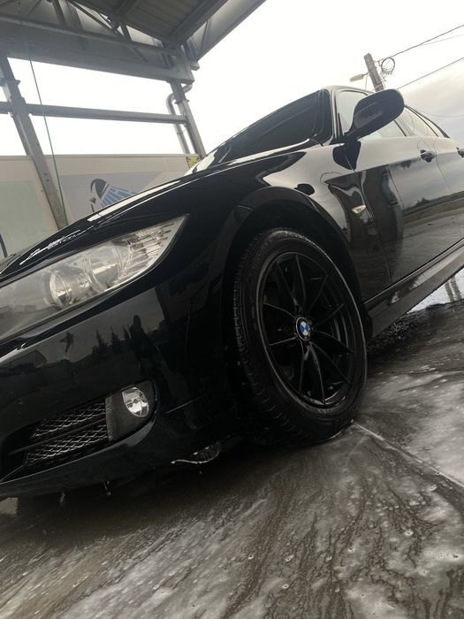 BMW 318D E90 2.0L 2009