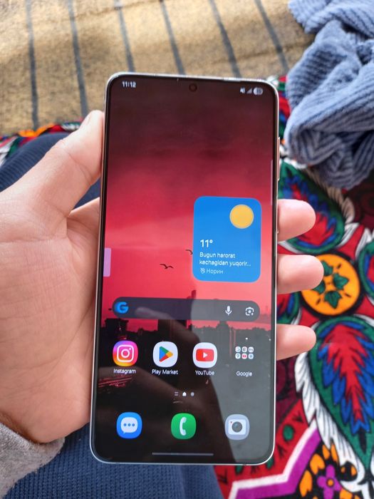 Samsung s21 plus  ideal