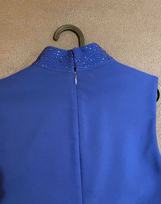 Парти рокля в кралско синьо