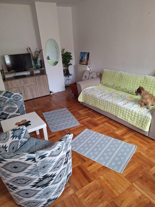 Inchiriez garsoniera Sinaia