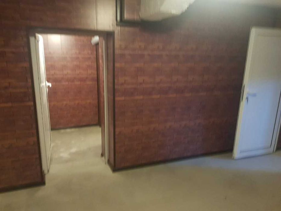 Дава се под наем Склад в Ловеч, Младост - 195 кв.м за 1000 € - Снимка #3