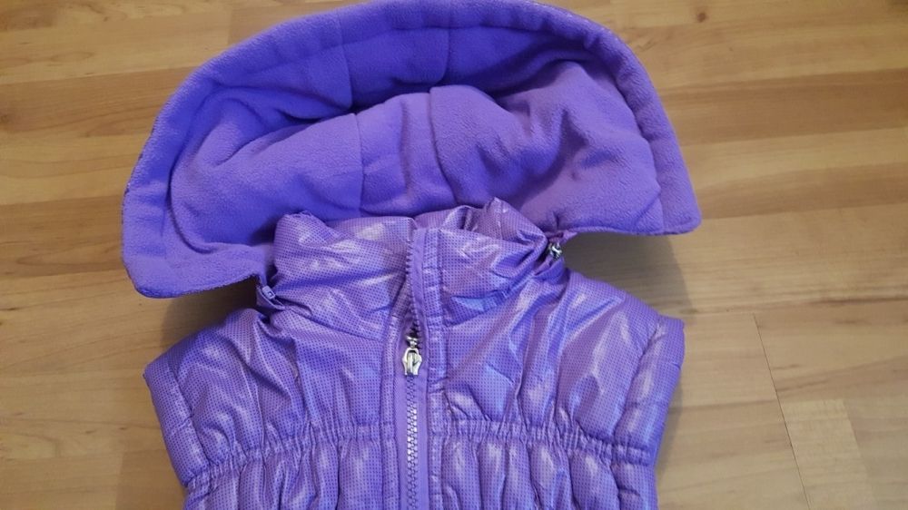 Яке без ръкави - 10-12 г.