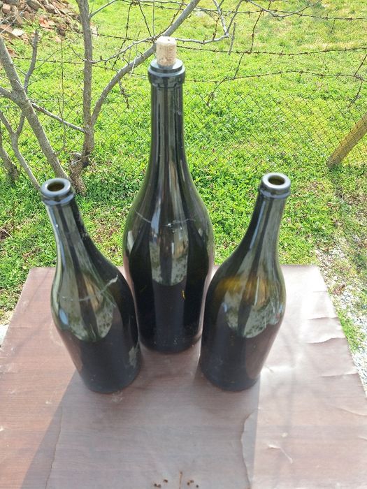 Стари френски бутилки