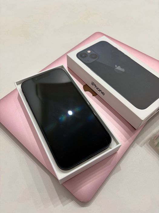 Продам iPhone 13 128 gb black
