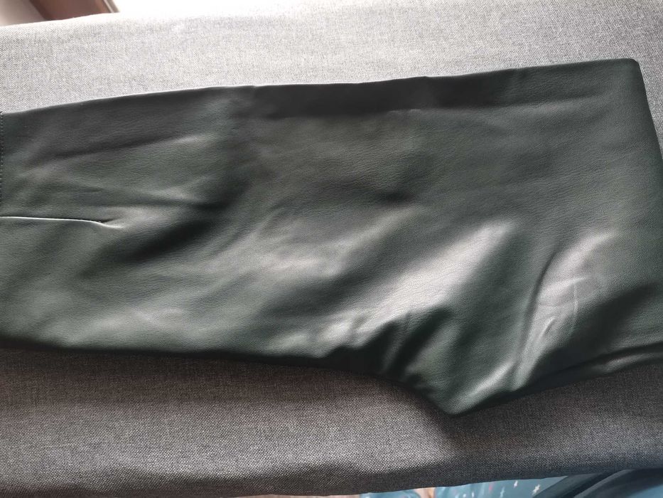 Pantaloni verzi Zara marimea XS