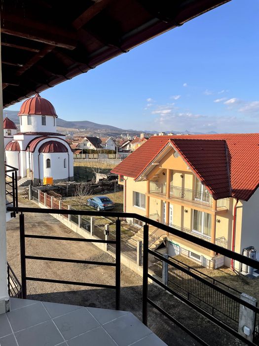 Vand apartament 3 camere in Cetate, zona foarte buna