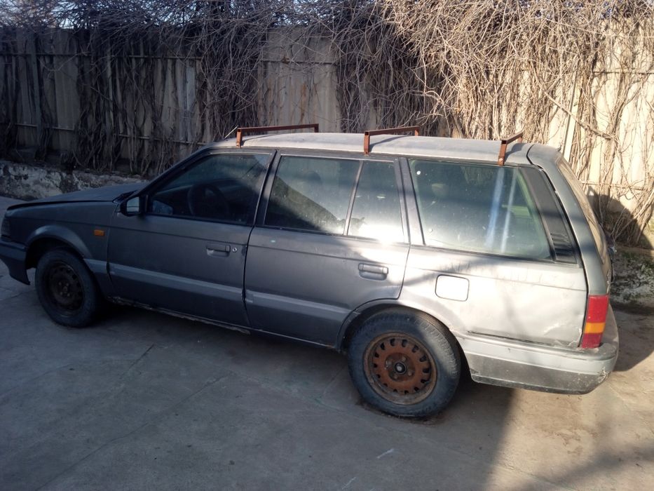 Мазда 323 универсал