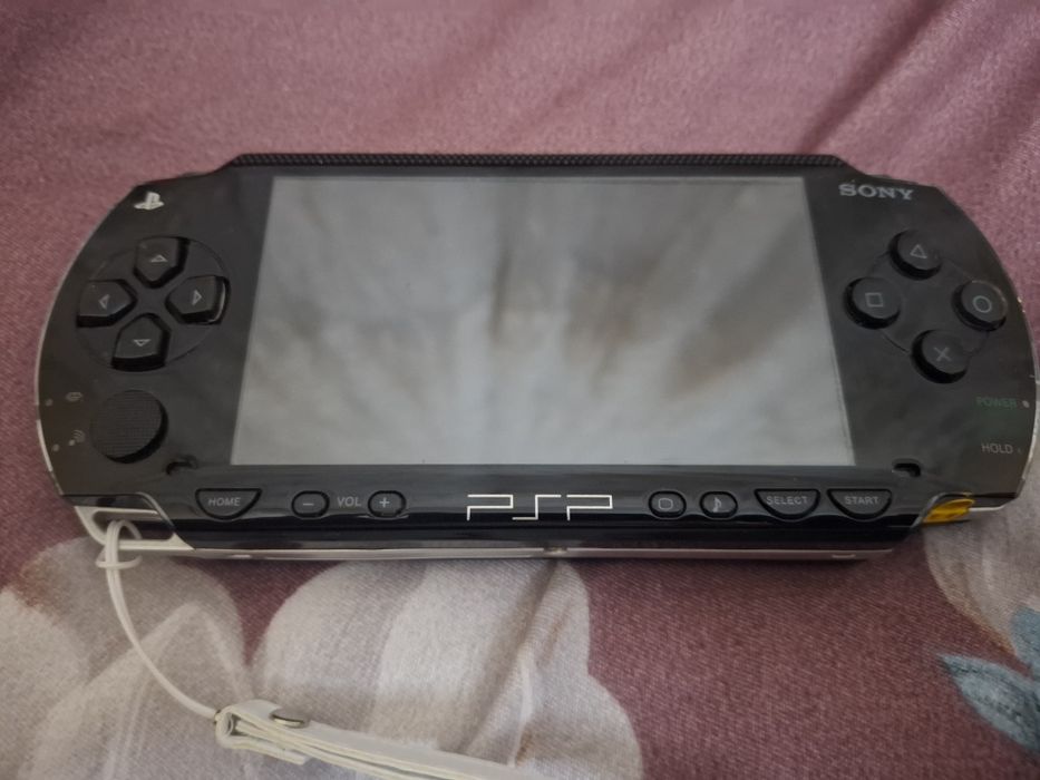 Sony PSP 1000 в отличном состоянии прошитая 32Гб