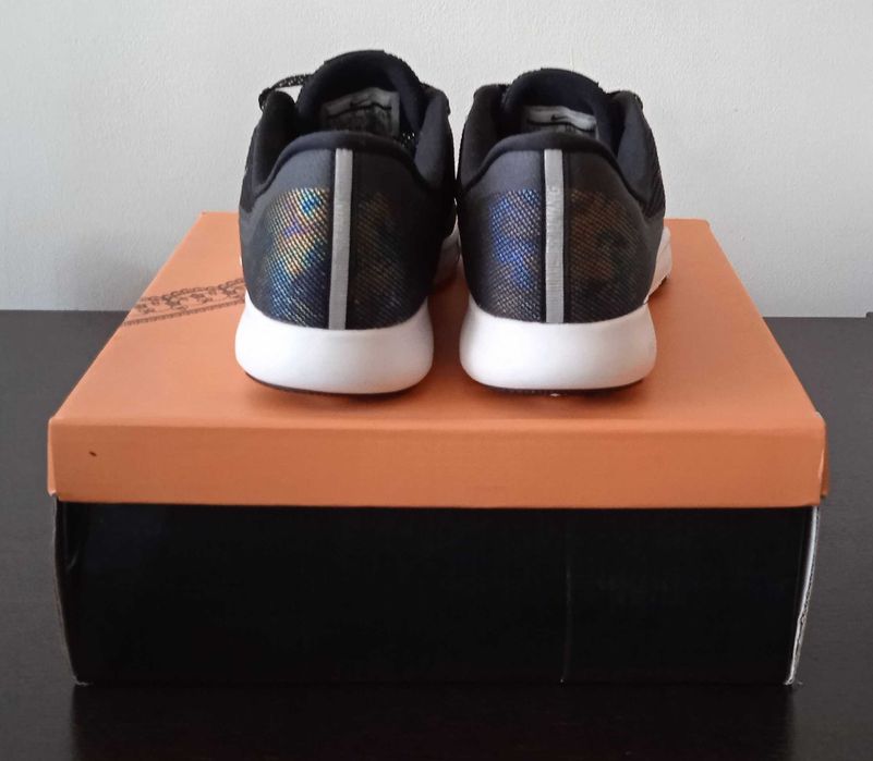 Дамски маратонки NIKE FLEX, номер 38.5