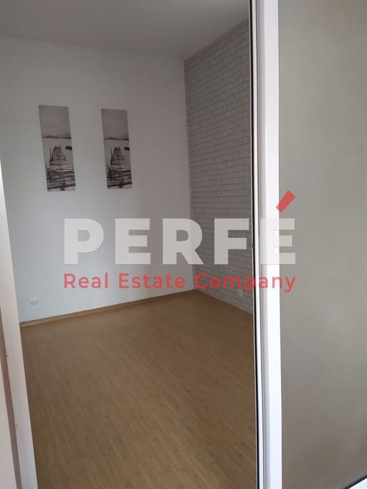 Продава се Двустаен апартамент в Бургас, Център - 70 кв.м за 2115 €/кв.м - Снимка #4