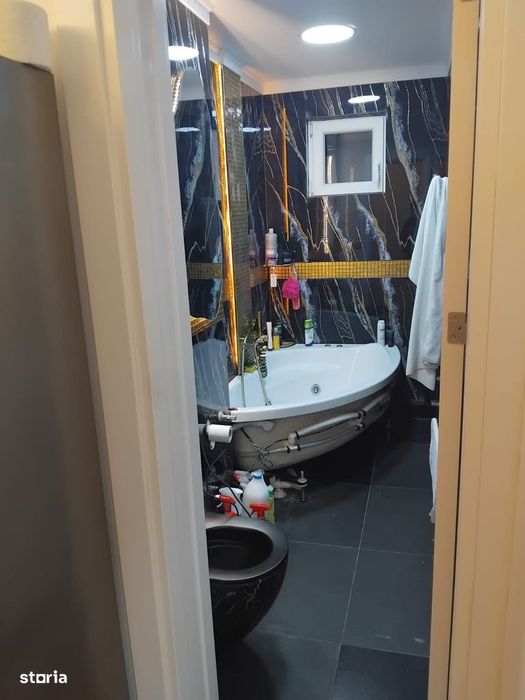 39527  Apartament 3 camere Tomis Nord