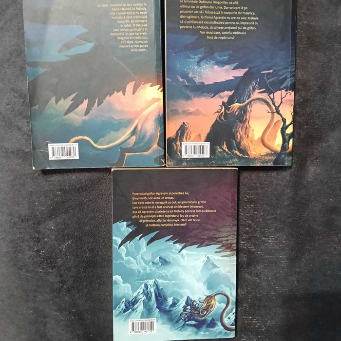 Seria  Gryphony 3 volume