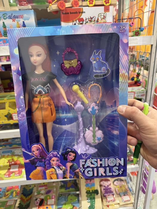 Кукли 30 см К-поп Демон хънтърс с аксесоари / K-pop Demon Hunters