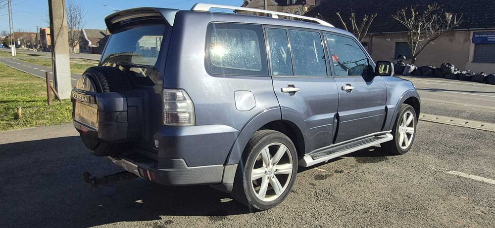 Mitsubishi Shogun 3.2 Diesel 2007 Automata 7 Locuri