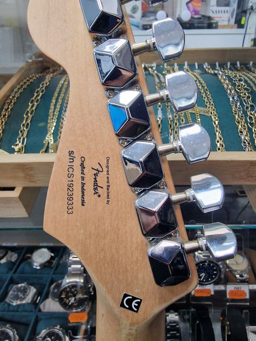 Amanet Vitan 107 Chitara Electrica Squier Strat By Fender Husa