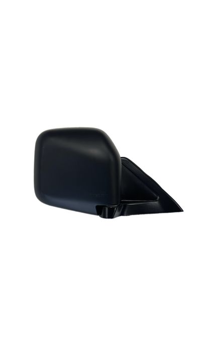 Решетка радиатора Монтеро Спорт