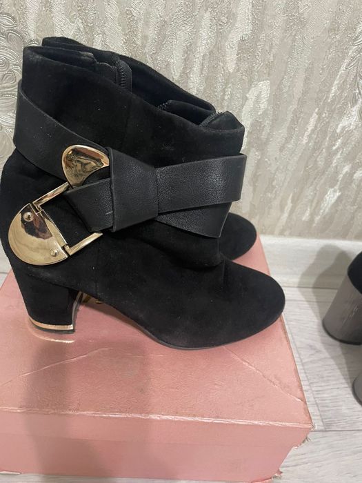 Обуви женские разные