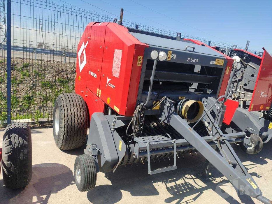 Рулонный прессподборщик MetalFach Z562