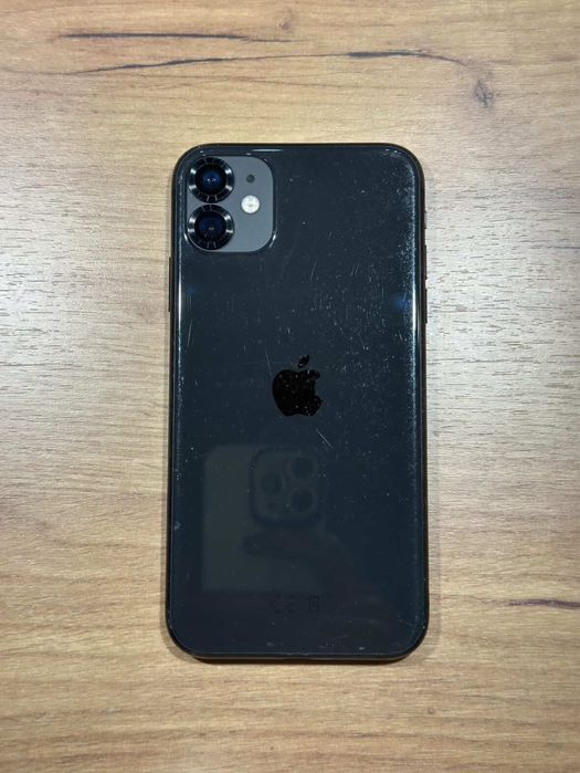 Продава се iPhone 11, 64 GB