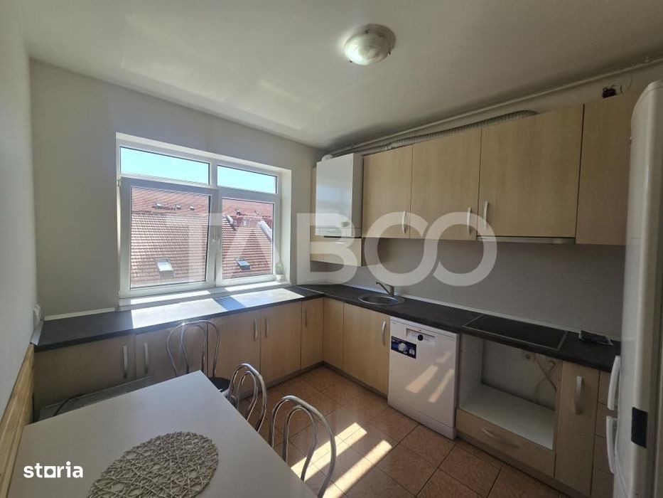 Prima inchiriere-Apartament 103 mpu 3 camere balcon 10 mp zona Strand