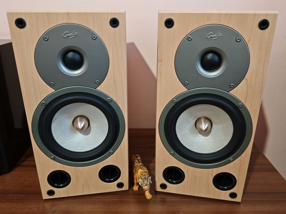 Galé 4020 ! Boxe monitoare audiofile. Sunet fin, englezesc. Preț fix !