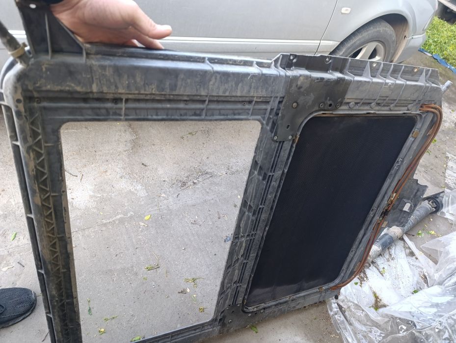 Люк на БМВ е34 .