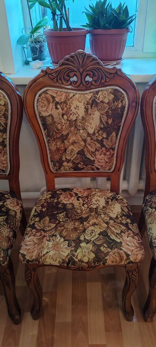 Продам гостевые стулья