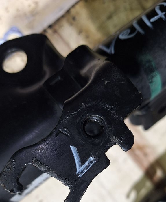 Амортизаторы Альфард,  Естима, Вельфайр