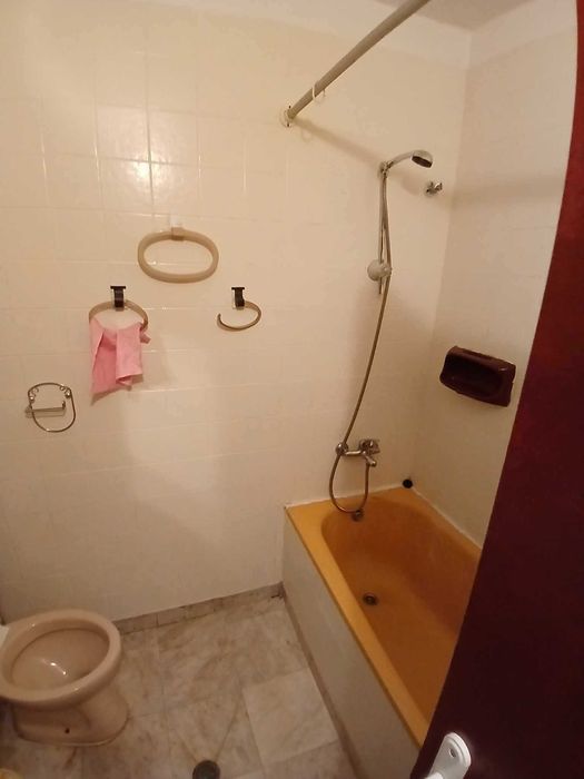 Дава се под наем Тристаен апартамент в София, Лозенец - 85 кв.м за 714 € - Снимка #10