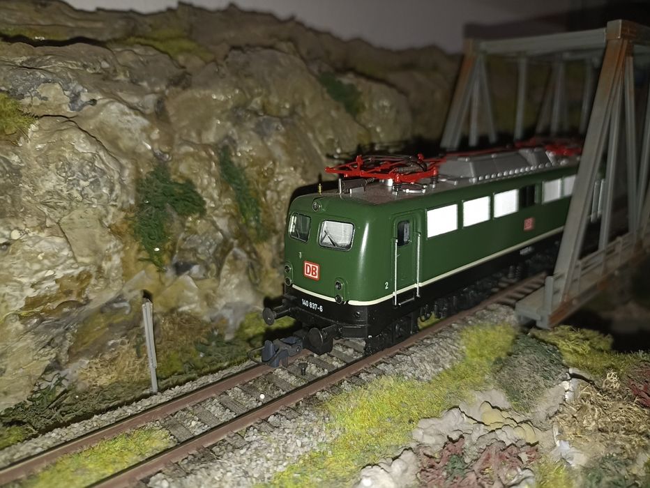 Locomotiva trenulet electric roco BR 140