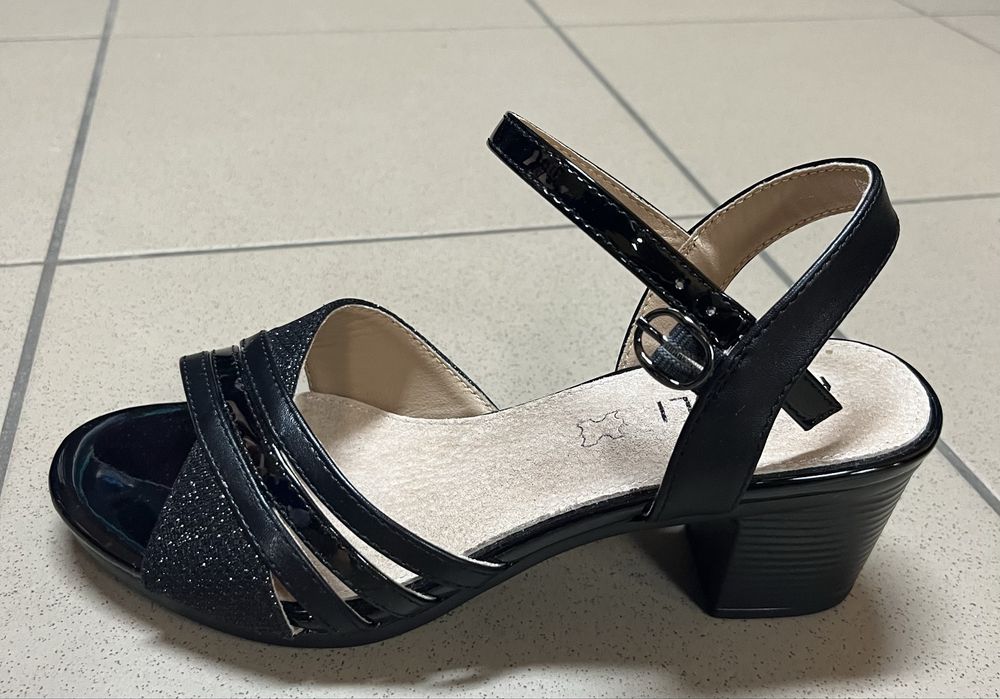 Sandale toc mic noi marimea 38