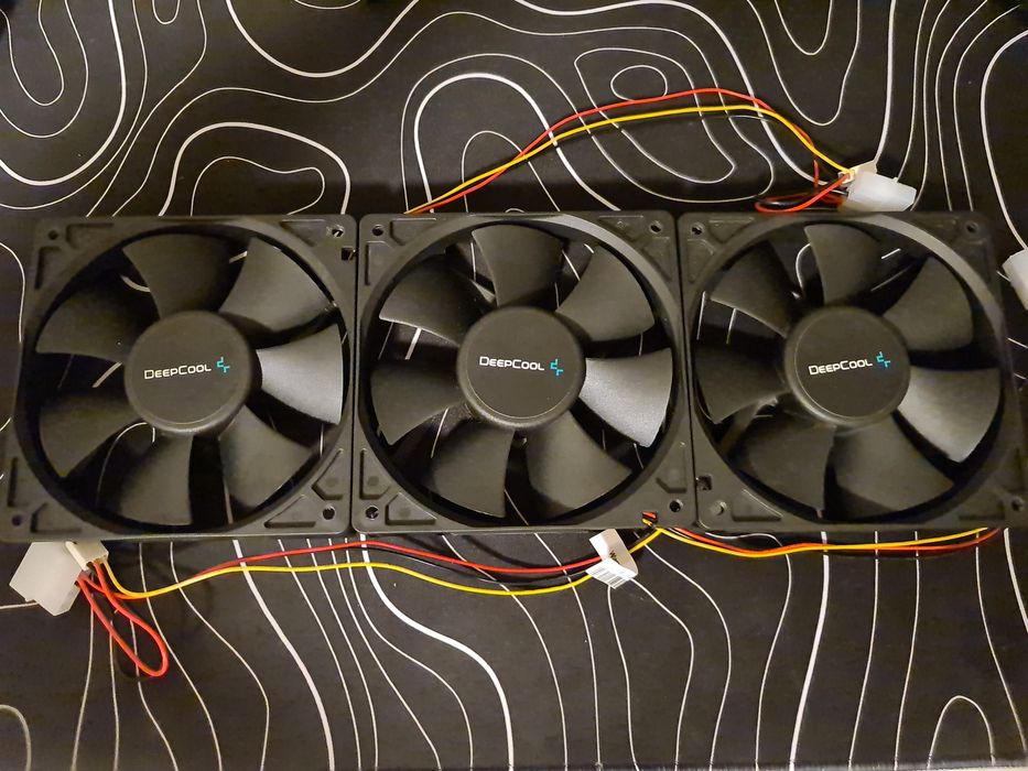 Продам 3 вентилятора DeepCool XFAN 120