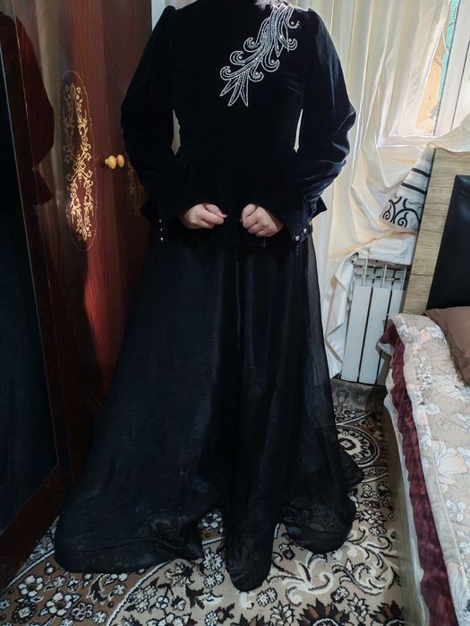 Ayollar kiyimi vecherniy va abaya