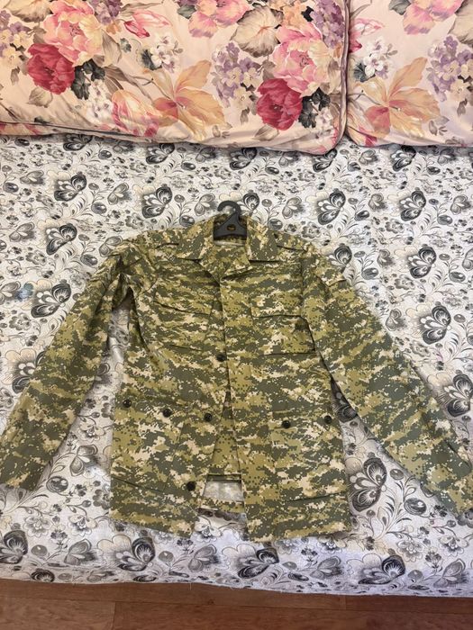 Продам военную  форму